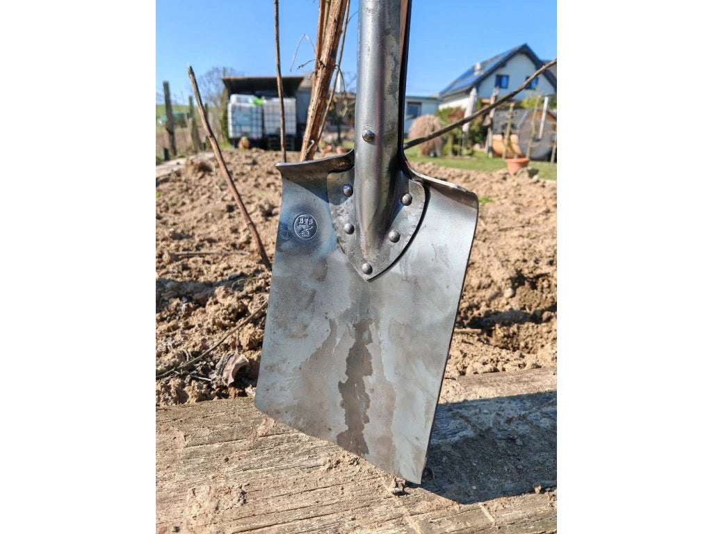 Kovaný rýľ detail