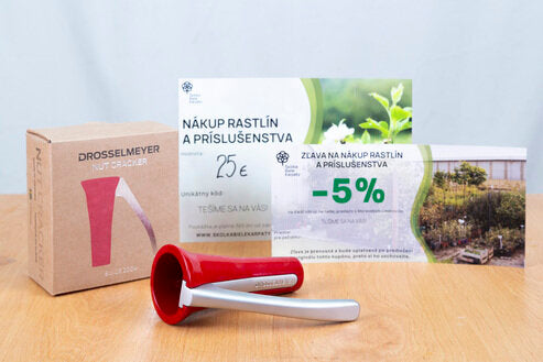 "Luskáčik a tri oriešky"