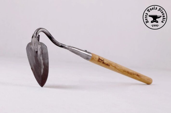 Motyka ručne kovaná, špicatá, široká, 55cm